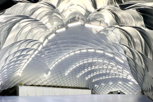 Sporthalle in der Traglufthalle